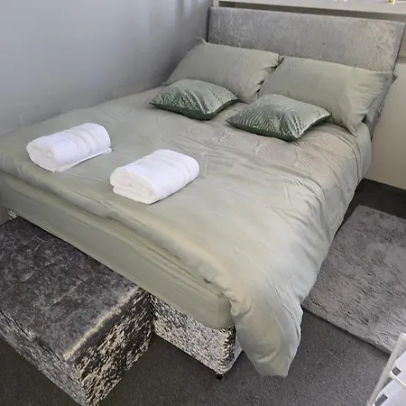 Apartment 1-bedroom In Center *